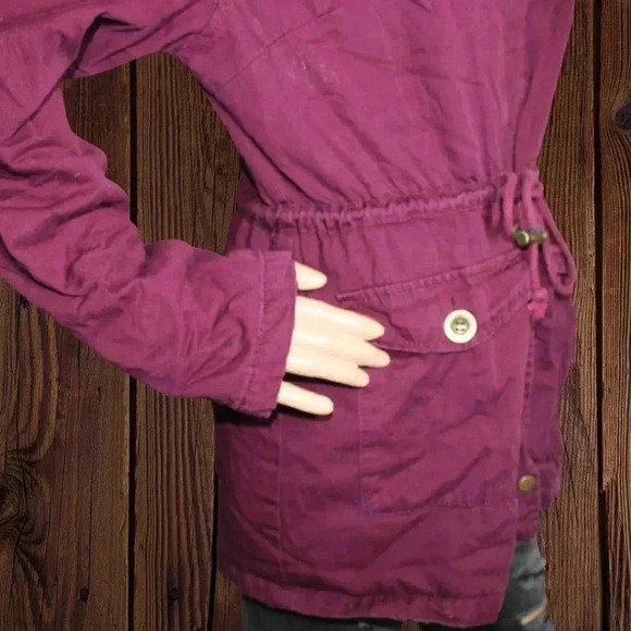 L C’Esttoi Burgundy Sherpa Lined Jacket - Picture 8 of 10